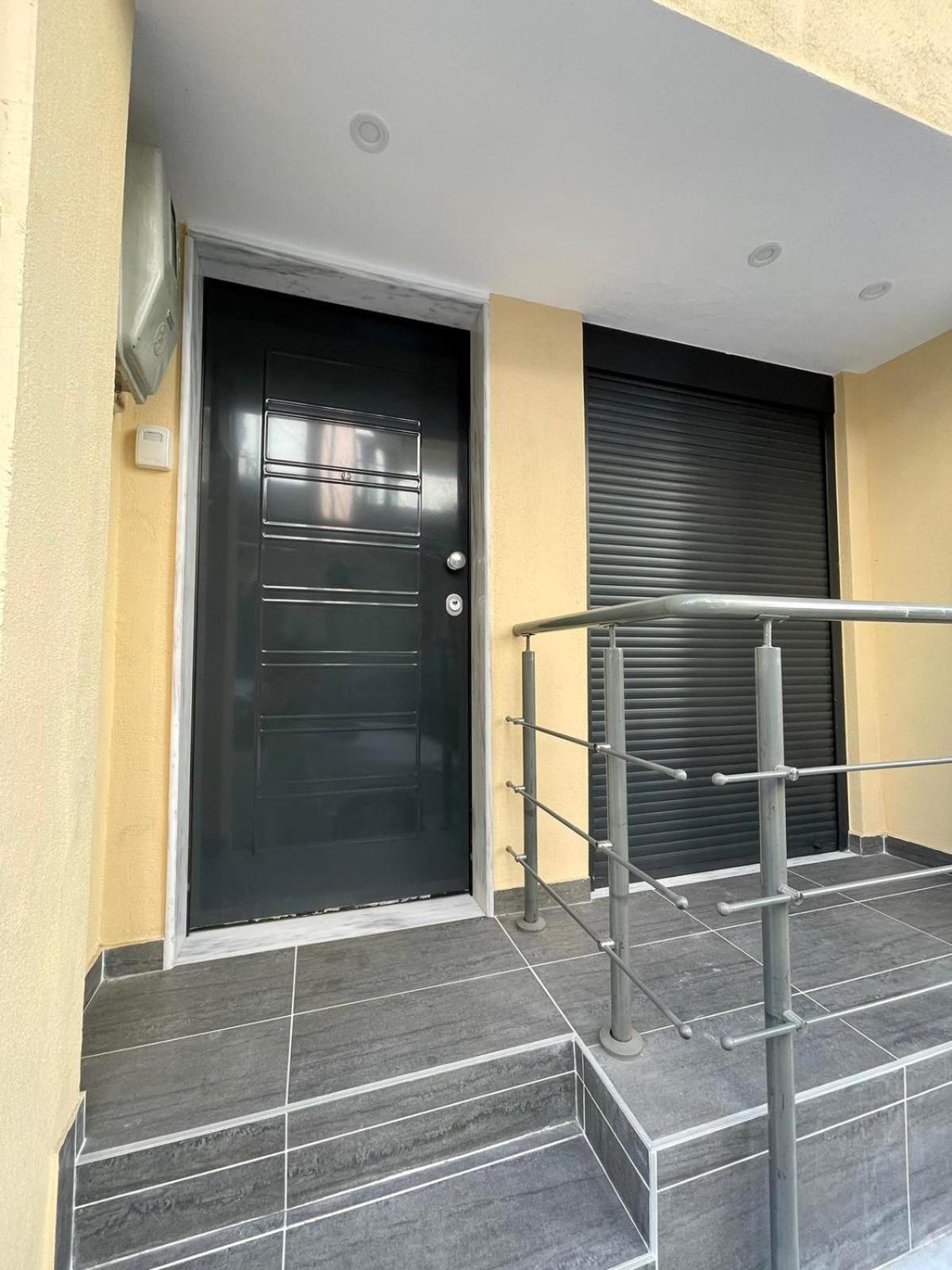 Minimal Two-Floor Apartment Tessalónica Exterior foto